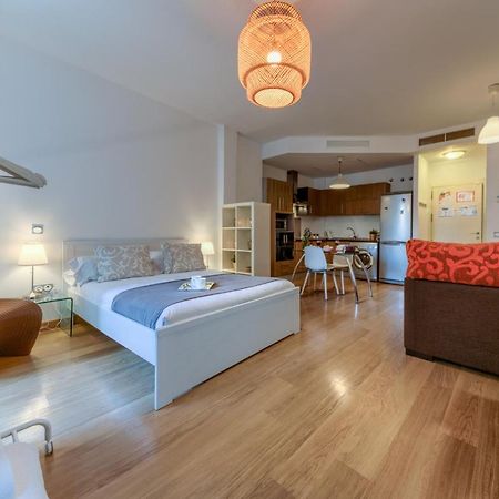 Lyrioshomes Apartamento Estudio La Biznaga Малага Екстериор снимка