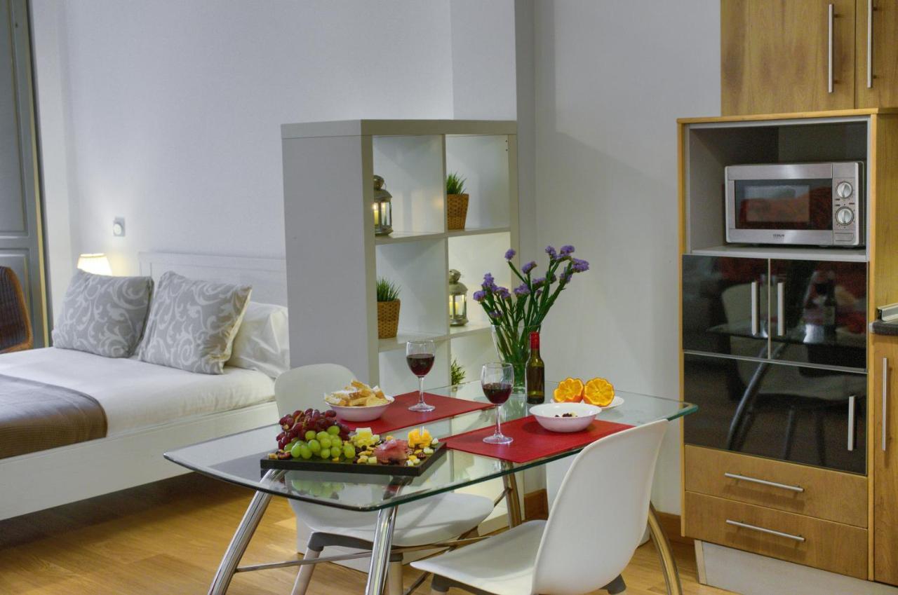 Lyrioshomes Apartamento Estudio La Biznaga Малага Екстериор снимка